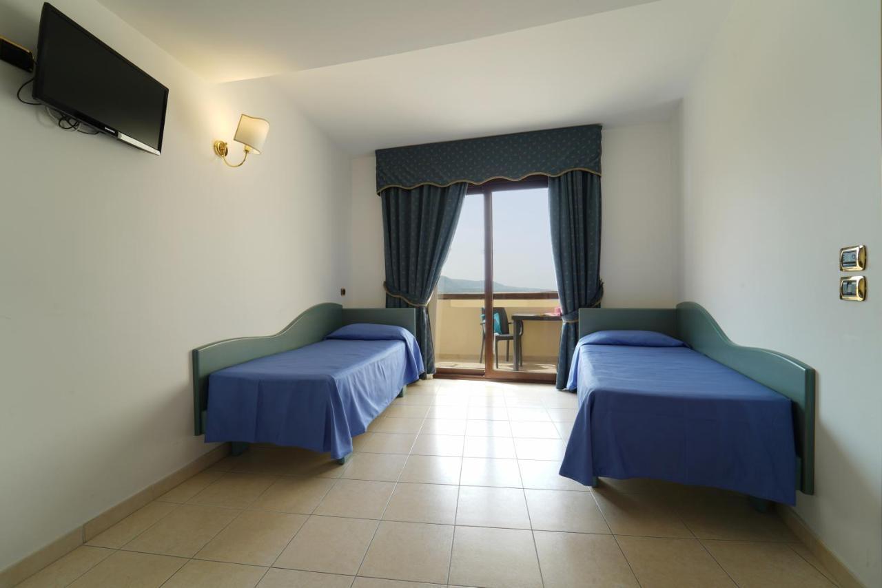 Hotel Scoglio Del Leone Zambrone Zewnętrze zdjęcie