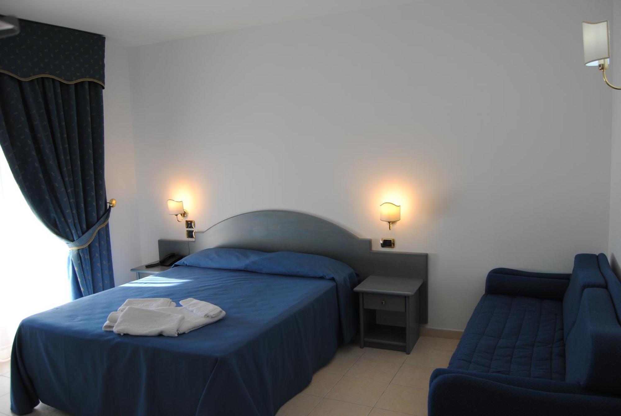Hotel Scoglio Del Leone Zambrone Zewnętrze zdjęcie