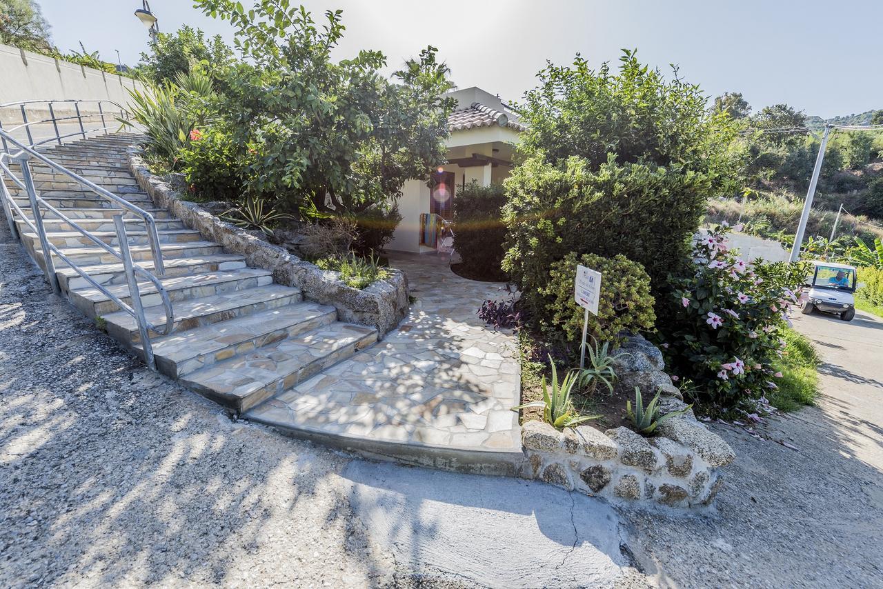 Hotel Scoglio Del Leone Zambrone Zewnętrze zdjęcie